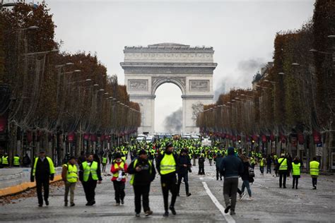 Die Yellow Vest Proteste: Ein Sturm der Empörung gegen die steigenden Lebenshaltungskosten