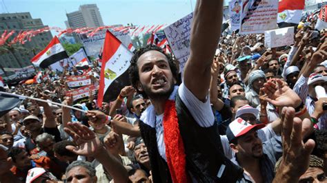 Die Egyptische Revolution von 2011: Eine Wende der Hoffnung und des Wandels, die sich jedoch als komplexer erwies als gedacht